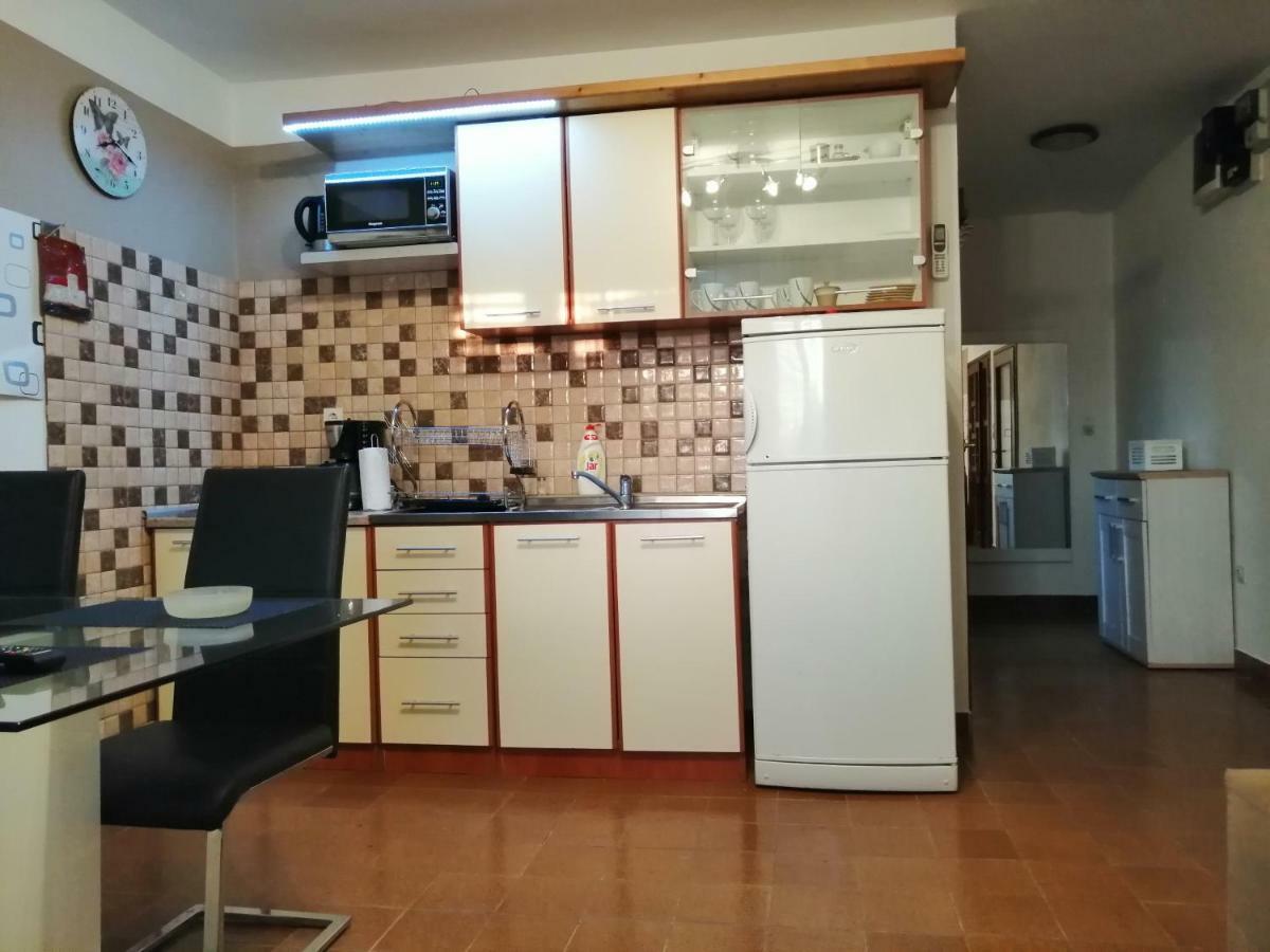 Apartmani Petra Vrsi Kültér fotó