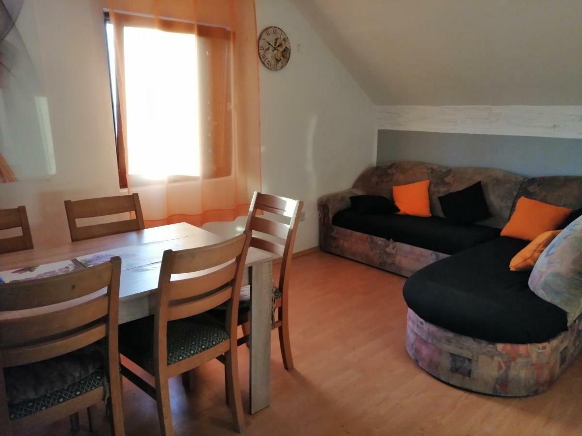 Apartmani Petra Vrsi Kültér fotó