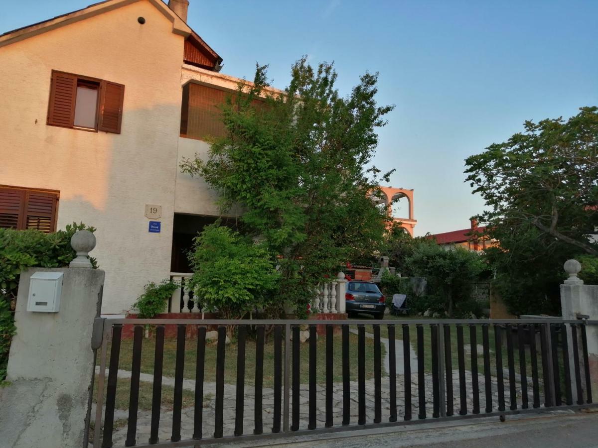 Apartmani Petra Vrsi Kültér fotó